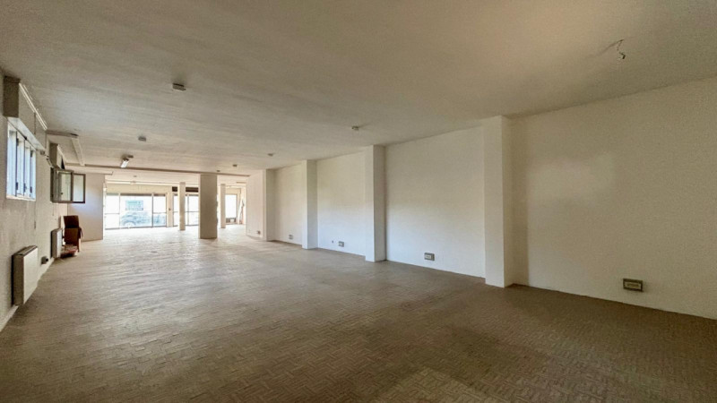 negozio in vendita a Carpi