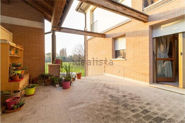 appartamento in vendita a Carpi in zona Cortile