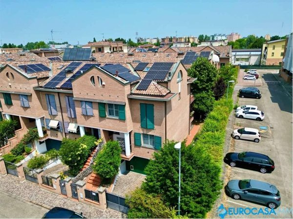 casa indipendente in vendita a Carpi in zona Quartirolo
