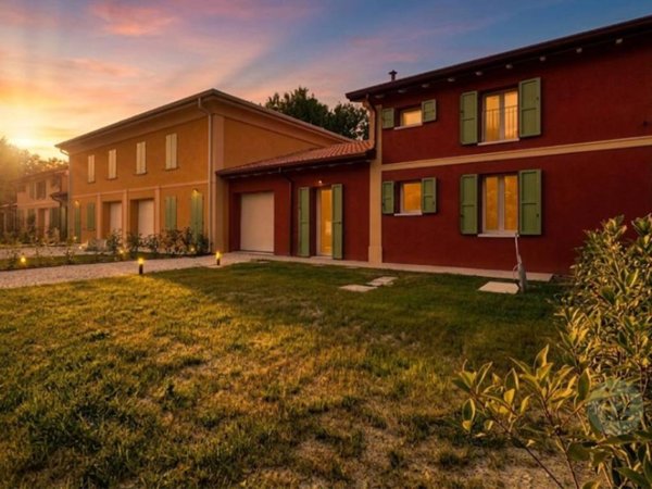 casa indipendente in vendita a Carpi in zona Santa Croce