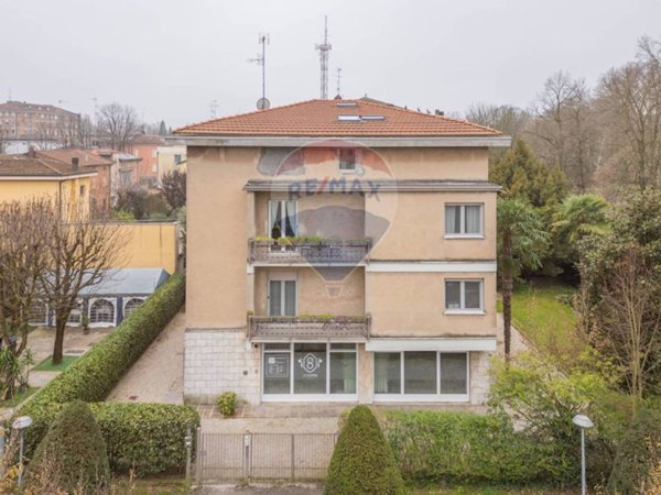 negozio in vendita a Carpi in zona Centro Storico