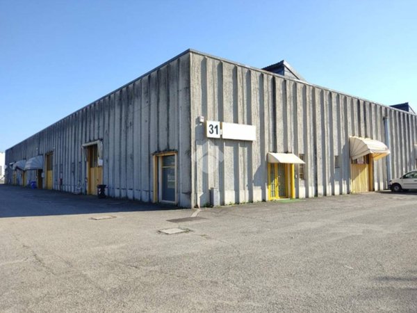 capannone in vendita a Carpi in zona Fossoli