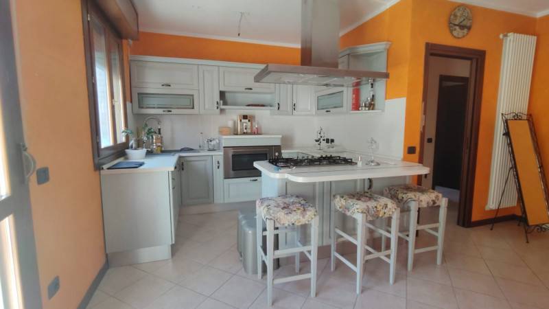 appartamento in vendita a Carpi in zona Cortile