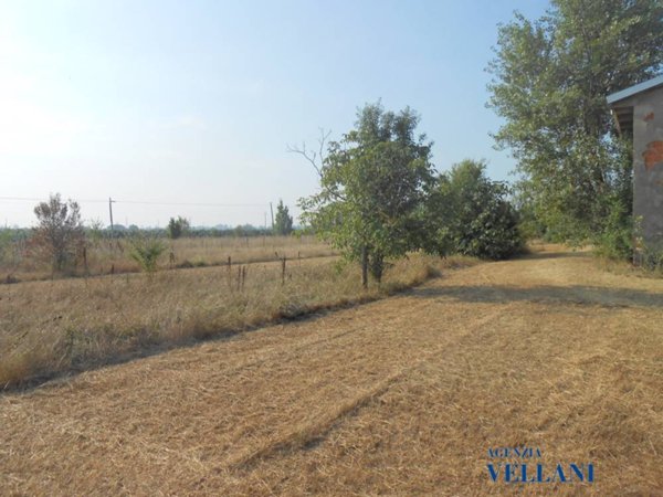 terreno edificabile in vendita a Carpi in zona Gargallo