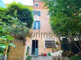 appartamento in vendita a Carpi in zona Cortile