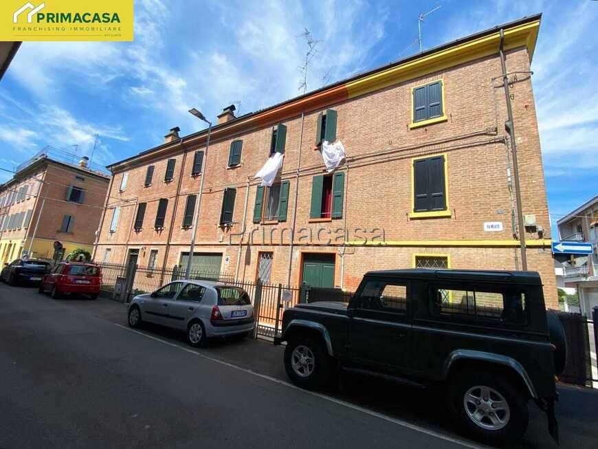 appartamento in vendita a Carpi in zona Centro Storico