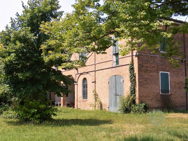 casa indipendente in vendita a Carpi in zona San Marino