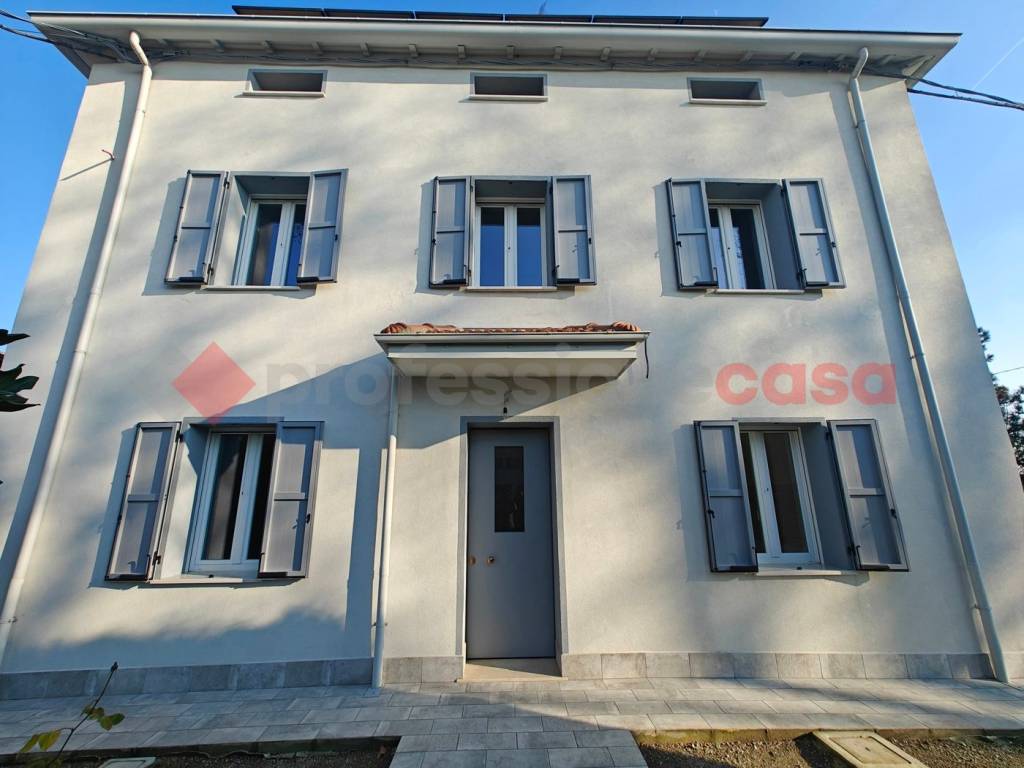 casa indipendente in vendita a Carpi in zona Fossoli