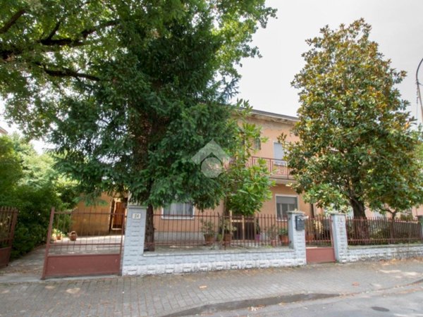 casa indipendente in vendita a Carpi
