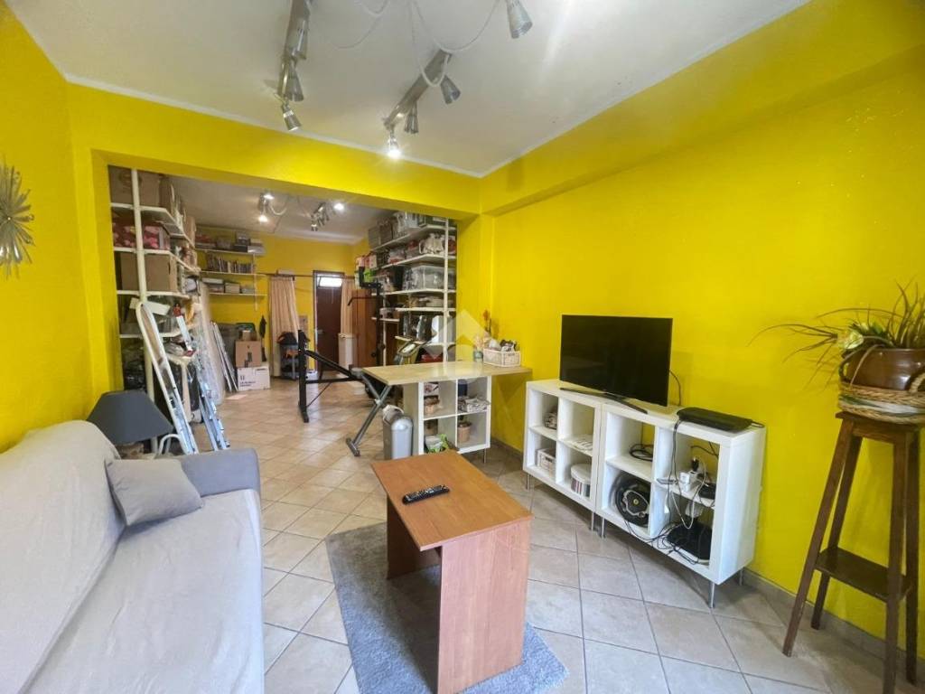 negozio in vendita a Carpi in zona Centro Storico
