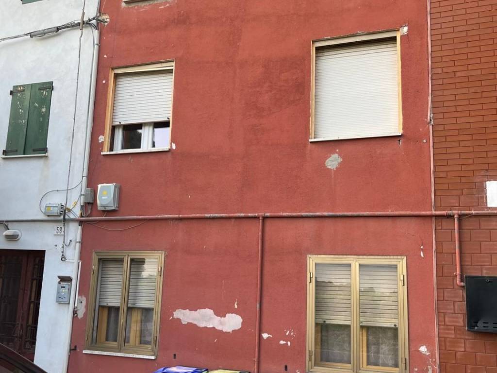 casa indipendente in vendita a Carpi in zona Gargallo