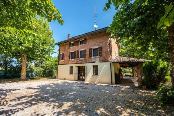casa indipendente in vendita a Carpi
