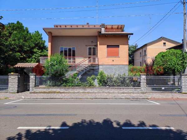 casa indipendente in vendita a Carpi in zona Quartirolo