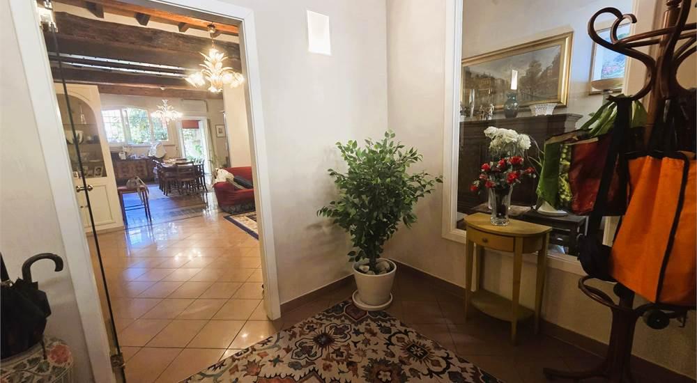 appartamento in vendita a Carpi in zona Centro Storico