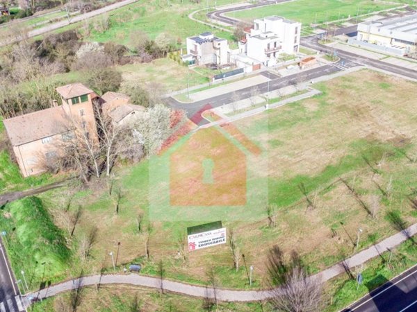 negozio in vendita a Carpi