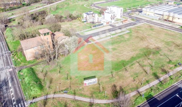 negozio in vendita a Carpi