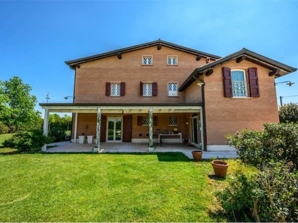 villa in vendita a Carpi in zona Santa Croce
