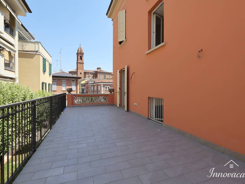 appartamento in vendita a Carpi in zona Centro Storico