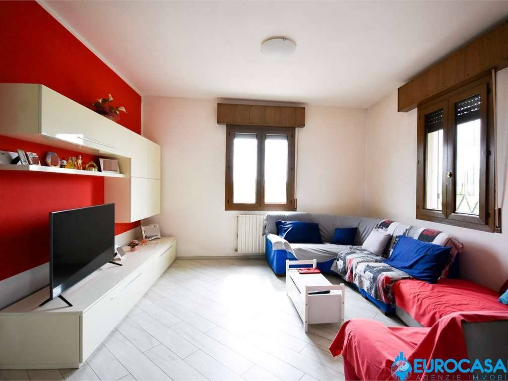 casa indipendente in vendita a Carpi in zona Gargallo