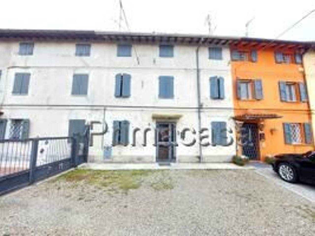 casa indipendente in vendita a Carpi in zona Cibeno Pile