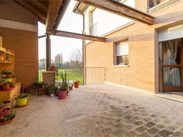 appartamento in vendita a Carpi in zona Cortile