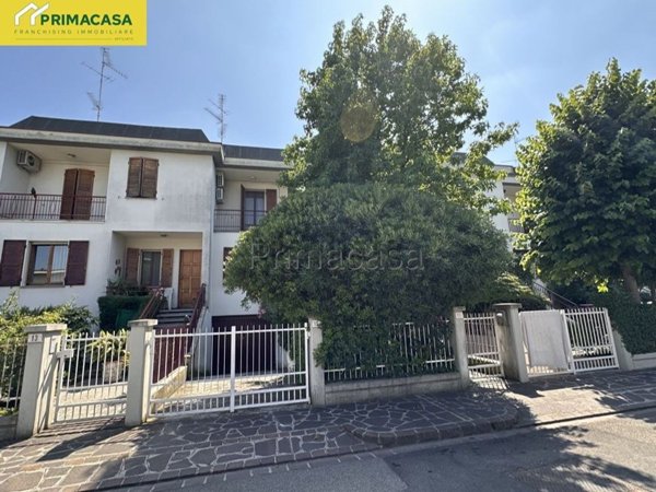 casa indipendente in vendita a Carpi in zona Cibeno Pile
