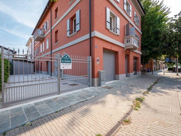 appartamento in vendita a Carpi in zona Centro Storico