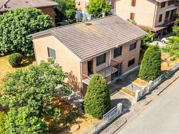 casa indipendente in vendita a Carpi in zona Fossoli
