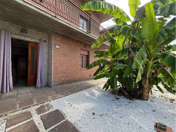 casa indipendente in vendita a Carpi