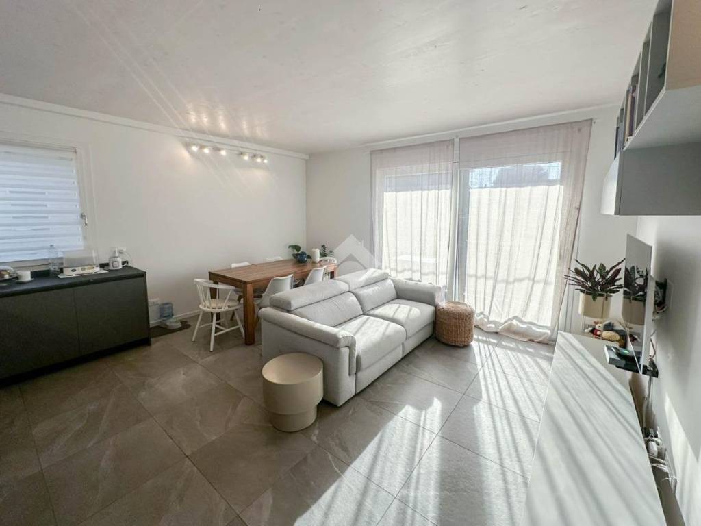 appartamento in vendita a Carpi in zona Quartirolo