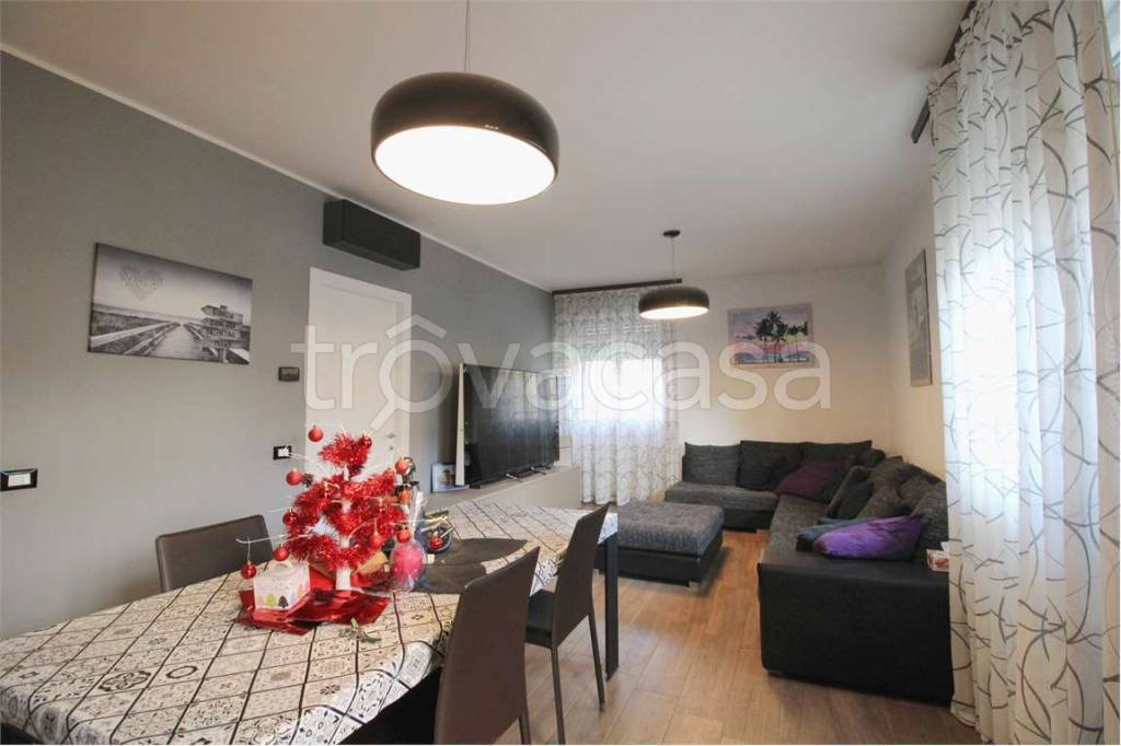 casa indipendente in vendita a Carpi in zona Fossoli