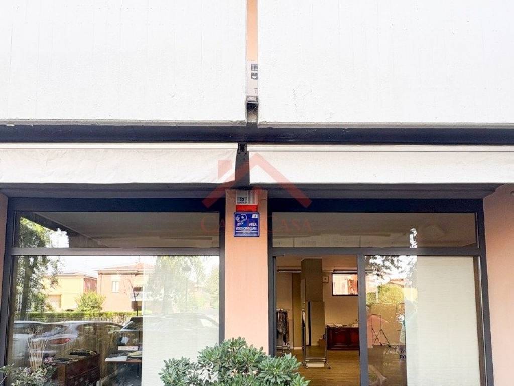 negozio in vendita a Carpi