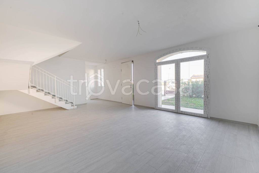 casa indipendente in vendita a Carpi in zona Cortile