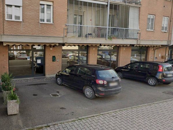negozio in vendita a Carpi in zona Quartirolo