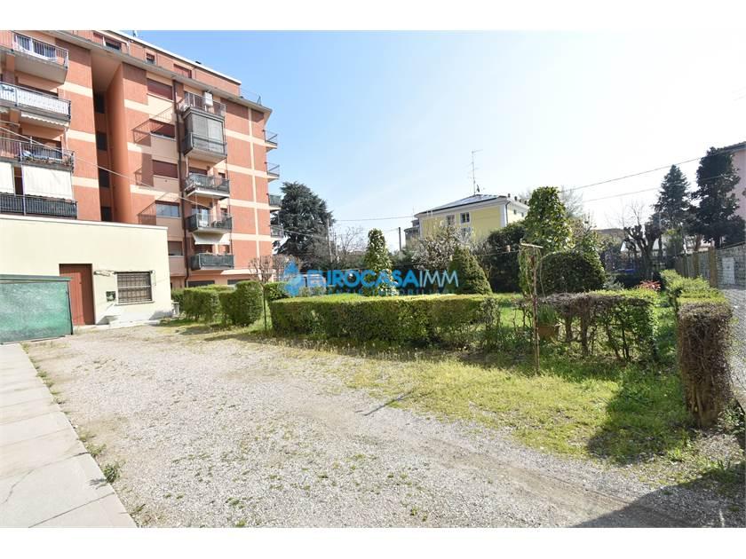 casa indipendente in vendita a Carpi