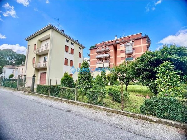 casa indipendente in vendita a Carpi