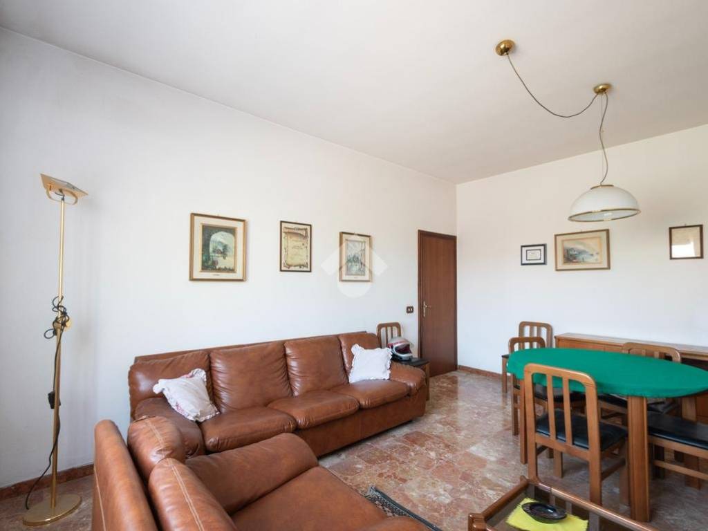 casa indipendente in vendita a Carpi in zona Budrione