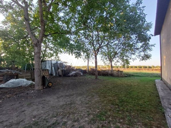 casa indipendente in vendita a Carpi in zona Fossoli