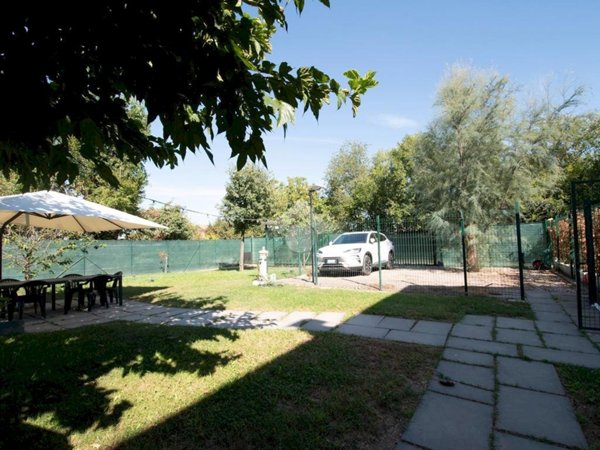 casa indipendente in vendita a Carpi
