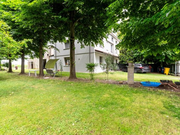 casa indipendente in vendita a Carpi in zona San Marino