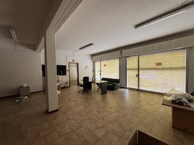 negozio in vendita a Carpi