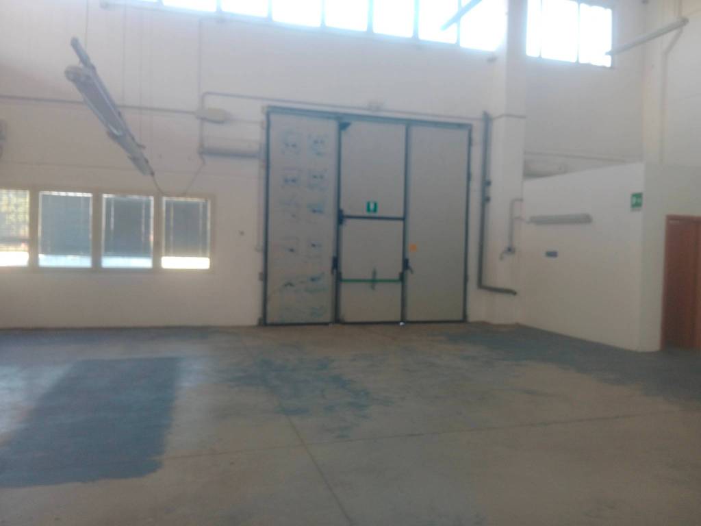 locale commerciale in vendita a Carpi in zona Fossoli