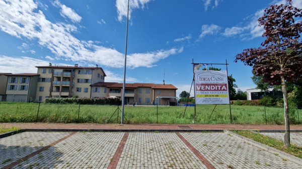 terreno edificabile in vendita a Carpi