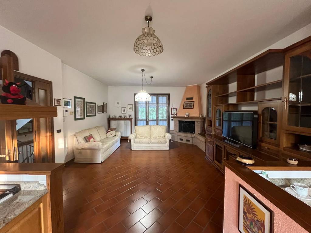 casa indipendente in vendita a Carpi