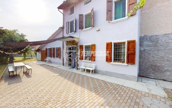 casa indipendente in vendita a Carpi