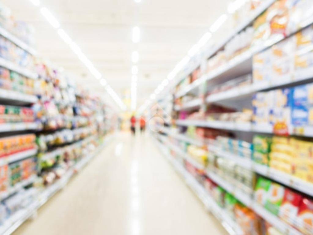 negozio in vendita a Carpi in zona Quartirolo