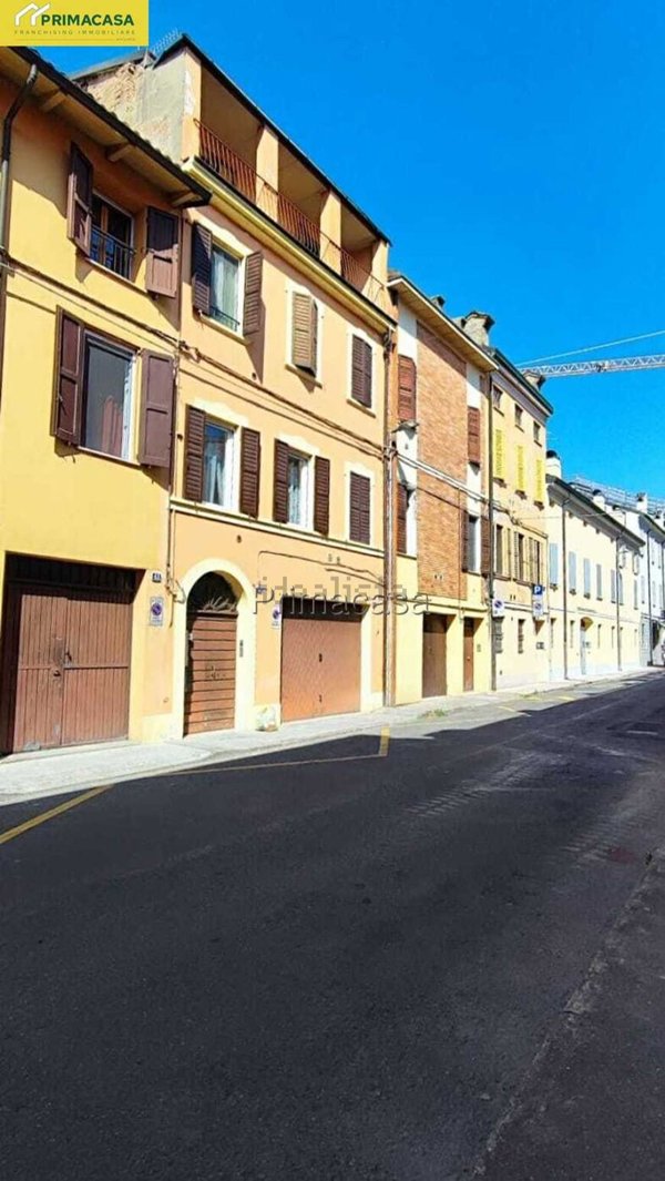 appartamento in vendita a Carpi in zona Centro Storico