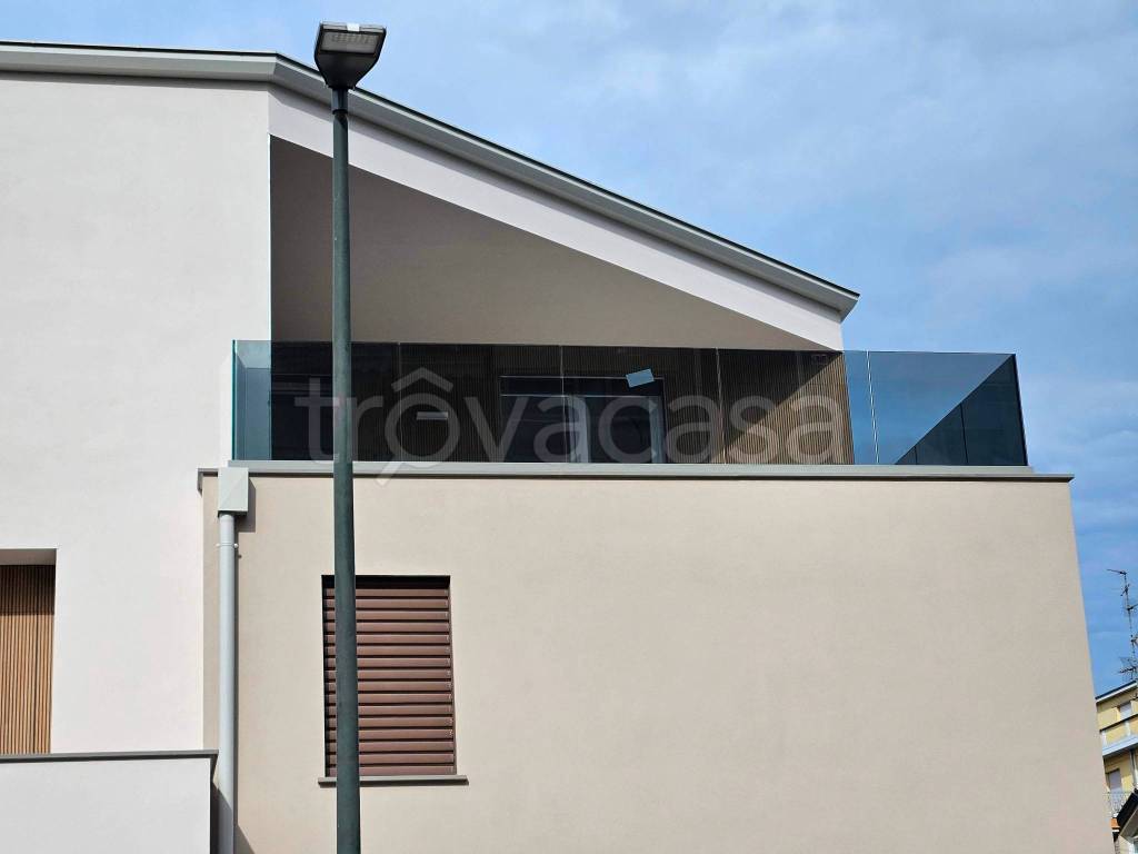 appartamento in vendita a Carpi in zona Centro Storico