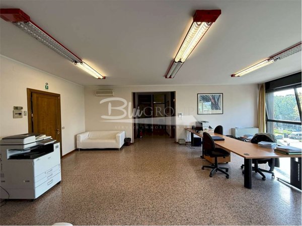 ufficio in vendita a Carpi