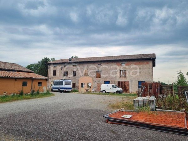 azienda agricola in vendita a Carpi in zona Santa Croce